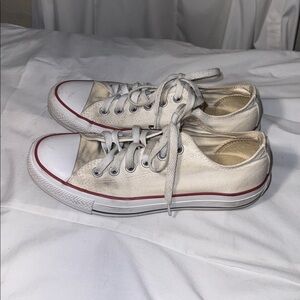 Converse Women’s Off White Canvas Sneakers Size 7.5 Red Trim Casual Shoes